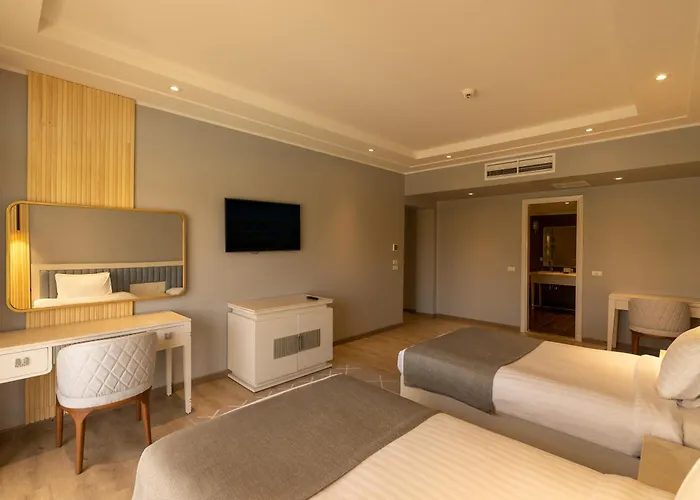 Sunrise Crystal Bay -grand Select (adults Only)