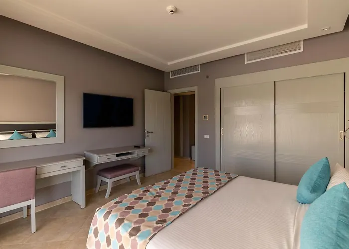 Sunrise Crystal Bay -grand Select (adults Only) 5*